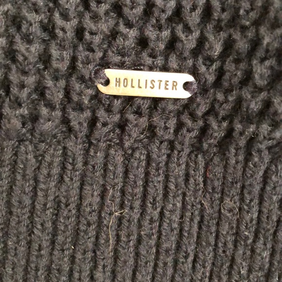 3 for $30: Hollister Knit Navy Sweater! - Picture 3 of 6